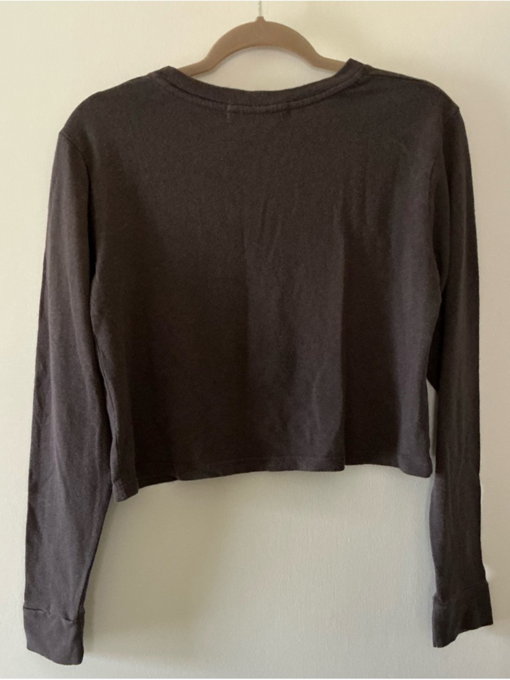 Daydreamer Tom Petty Charcoal Graphic Cropped Long Sleeve Tee - Picture 4 of 4